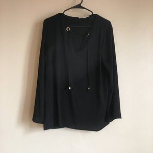 Black long sleeve v-neck blouse, L
